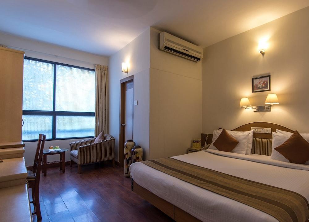 Hotel Park Central Koregaon Park بونة المظهر الخارجي الصورة