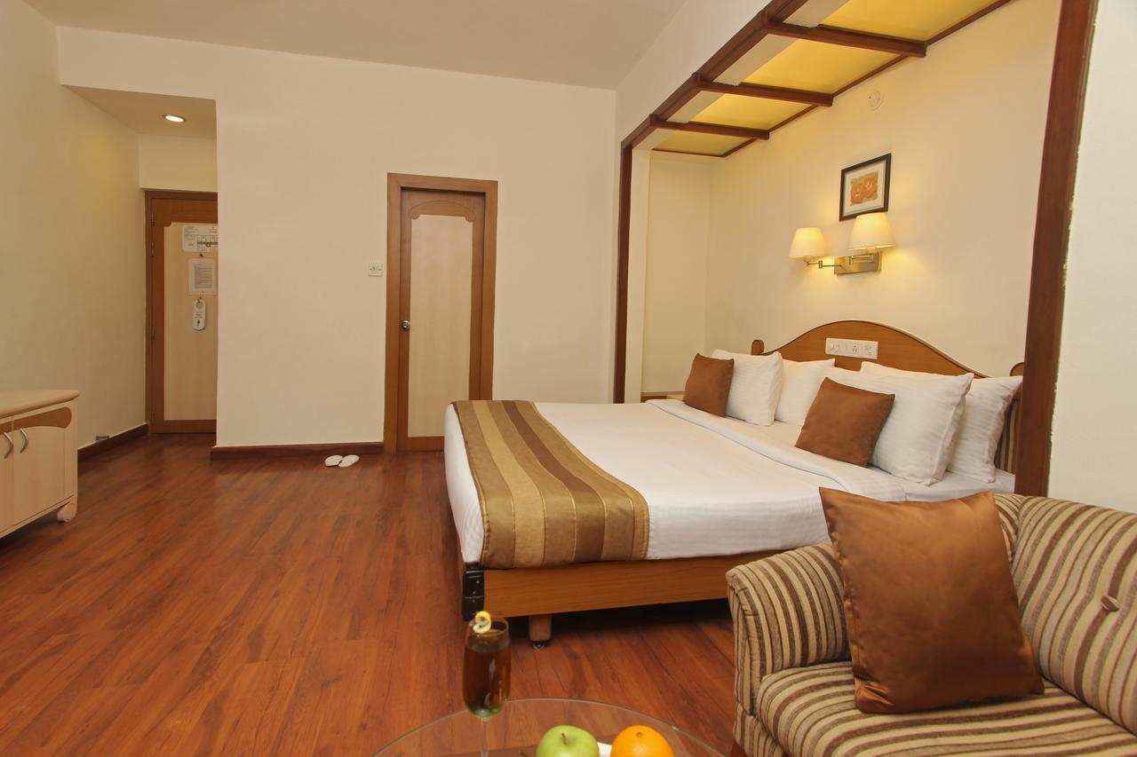 Hotel Park Central Koregaon Park بونة المظهر الخارجي الصورة