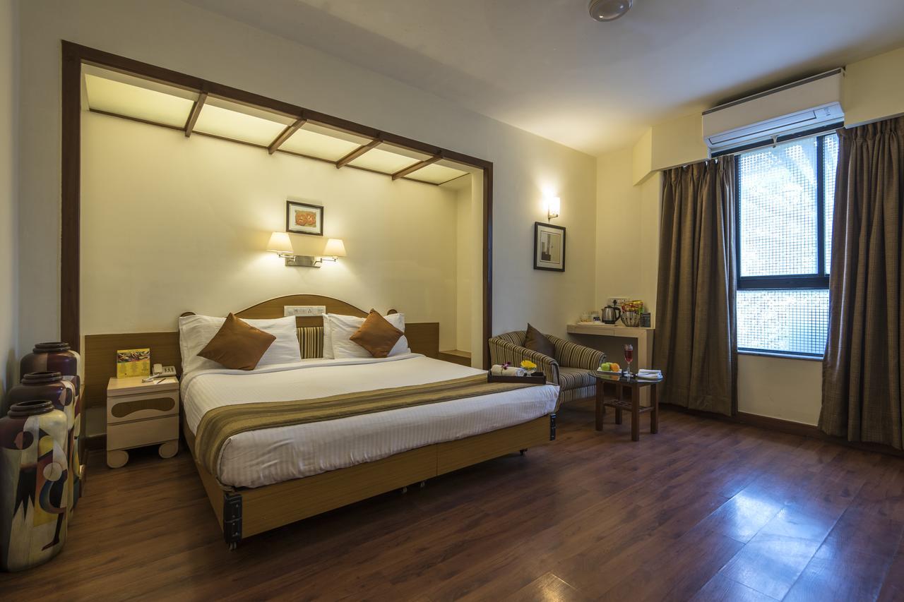 Hotel Park Central Koregaon Park بونة المظهر الخارجي الصورة