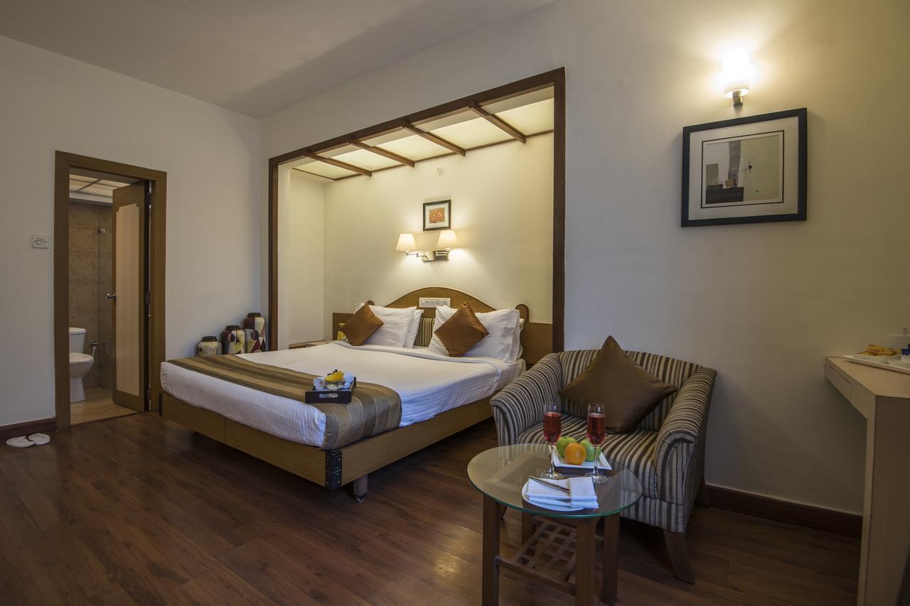Hotel Park Central Koregaon Park بونة المظهر الخارجي الصورة