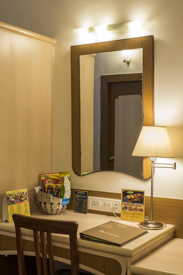 Hotel Park Central Koregaon Park بونة المظهر الخارجي الصورة