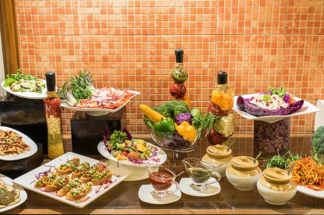 Hotel Park Central Koregaon Park بونة المظهر الخارجي الصورة